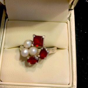 Vintage garnet and pearl ring.